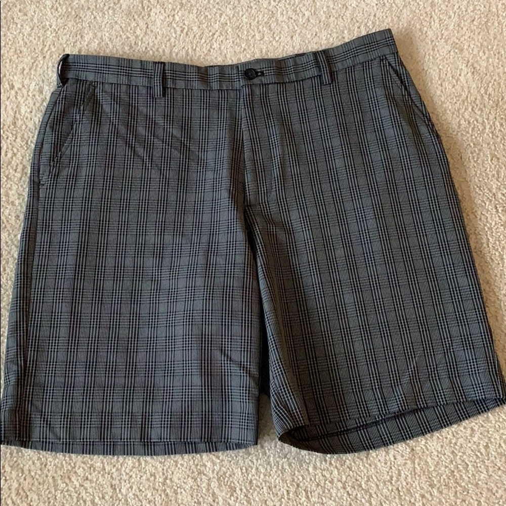 IZOD Perform X Golf Shorts 38